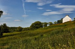  - Inness Hotel & Resort Accord