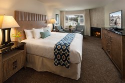  - Cambria Landing Inn & Suites