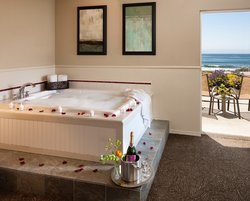  - Cambria Landing Inn & Suites