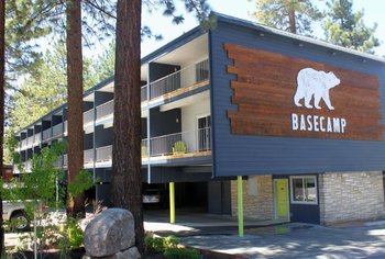 Basecamp Hotel