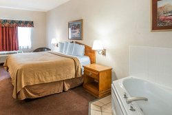  - GreenTree Inn & Suites Denver Tech Center Centennial - I-25, Exit 196