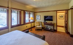  - Historic Park Inn Mason City