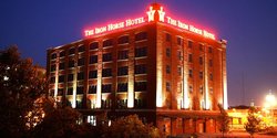  - Iron Horse Hotel Milwaukee - I-43 & I-94, Exit 311