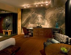  - Iron Horse Hotel Milwaukee - I-43 & I-94, Exit 311