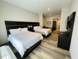  - Holiday Inn Express & Suites Salinas