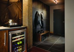  - Iron Horse Hotel Milwaukee - I-43 & I-94, Exit 311