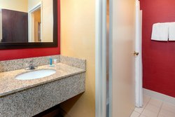  - Courtyard by Marriott Springfield Airport - I-44, Exit 75