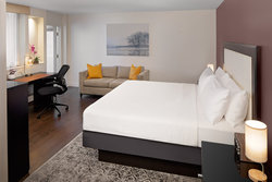  - Andrew Hotel Great Neck