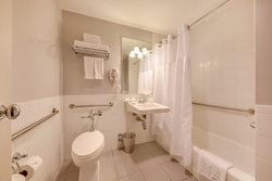  - Andrew Hotel Great Neck