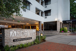  - Andrew Hotel Great Neck