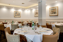  - Andrew Hotel Great Neck