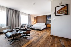  - Park City Peaks Hotel