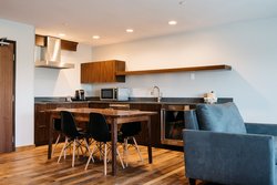  - Park City Peaks Hotel