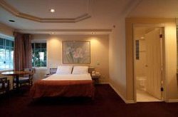  - Wilshire Crest Hotel Los Angeles