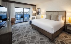  - Marina del Rey Hotel