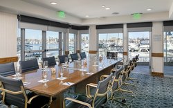  - Marina del Rey Hotel