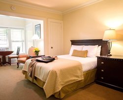  - Plaza Hotel & Apartments Milwaukee