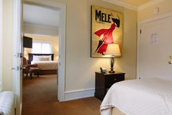  - Plaza Hotel & Apartments Milwaukee