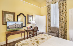  - Historic Menger Hotel San Antonio