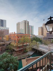  - Hotel Valencia Riverwalk San Antonio