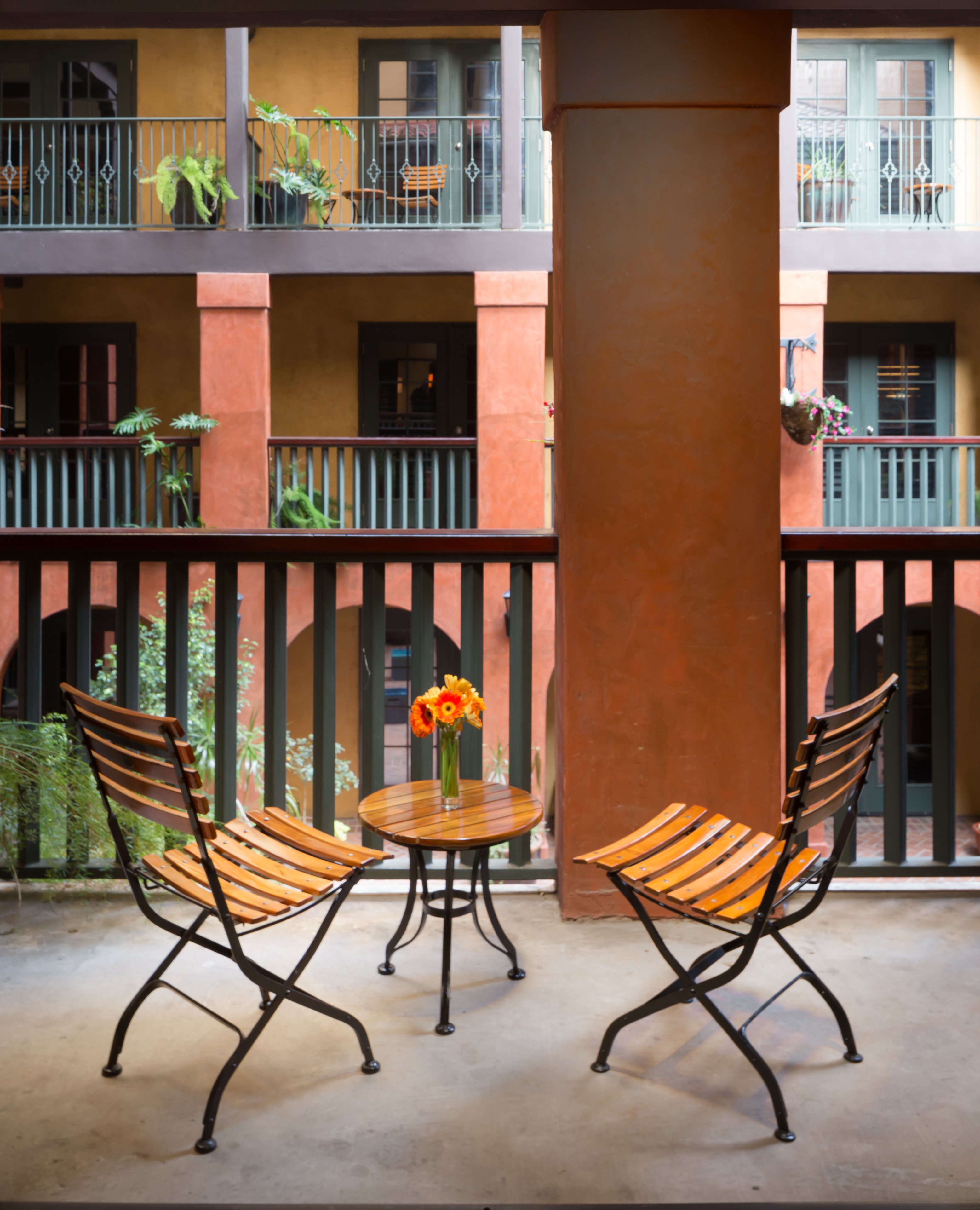 Hotel Valencia Riverwalk Courtyard Room Balcony