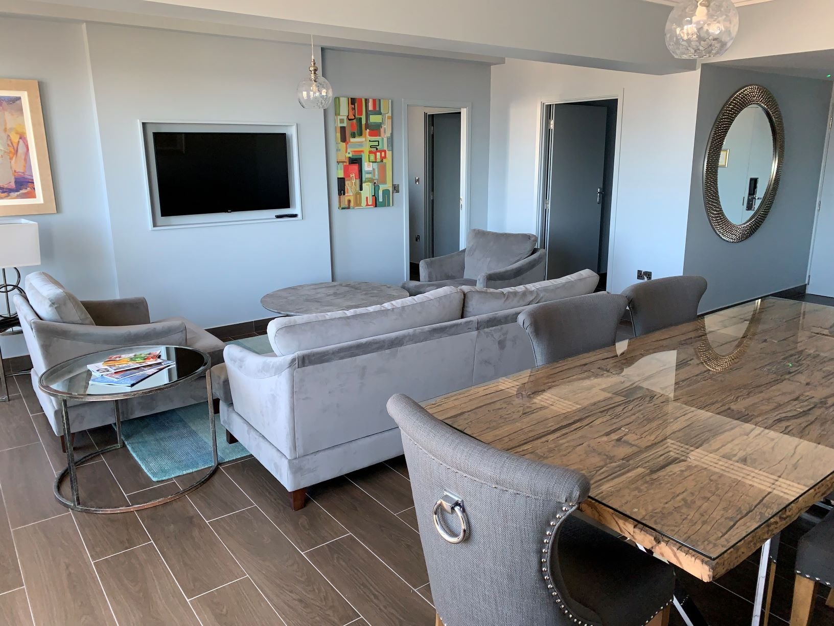 The Eliott-guestroom-Suite.jpg