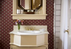  - Petite Auberge Hotel San Francisco