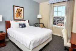  - Hotel 24 South Staunton