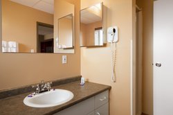 - Central Suite Hotel Lloydminster
