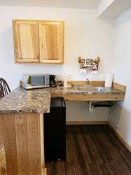  - Moose Inn Spirit Lake