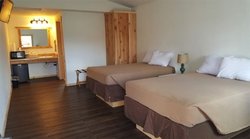  - Moose Inn Spirit Lake