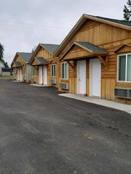  - Moose Inn Spirit Lake