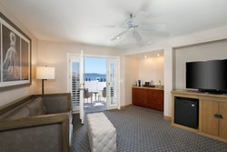  - Spyglass Inn Shell Beach