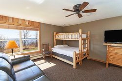  - Cove Point Lodge Beaver Bay