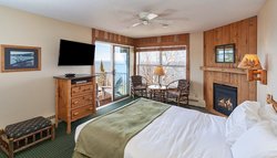  - Cove Point Lodge Beaver Bay