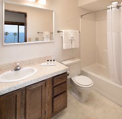  - La Jolla Cove Hotel & Suites