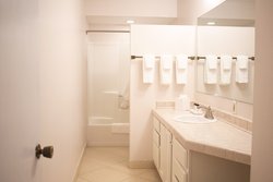  - La Jolla Cove Hotel & Suites