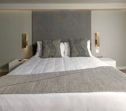  - La Jolla Cove Hotel & Suites