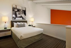  - Inn at Venice Beach