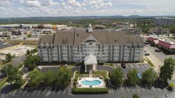  - Hotel Grand Victorian Branson