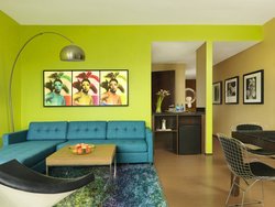  - Moonrise Hotel St Louis