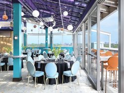  - Moonrise Hotel St Louis