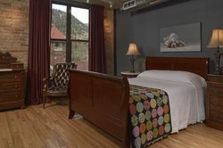  - Hotel Denver Glenwood Springs - I-70, Exit 116