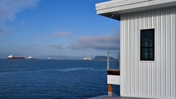  - Bowline Hotel Astoria