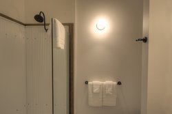  - Bowline Hotel Astoria