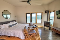  - Bowline Hotel Astoria