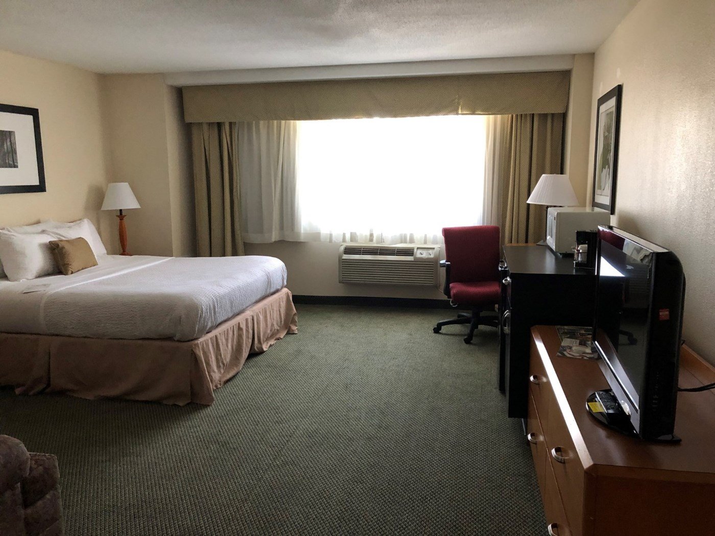 Capital Plaza Hotel Frankfort-guestroom-king accessible room.jpg