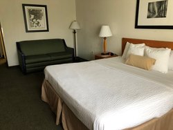  - Capital Plaza Hotel Frankfort