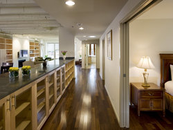  - Grand Eastonian Suites Hotel Easton