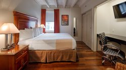  - Grand Eastonian Suites Hotel Easton